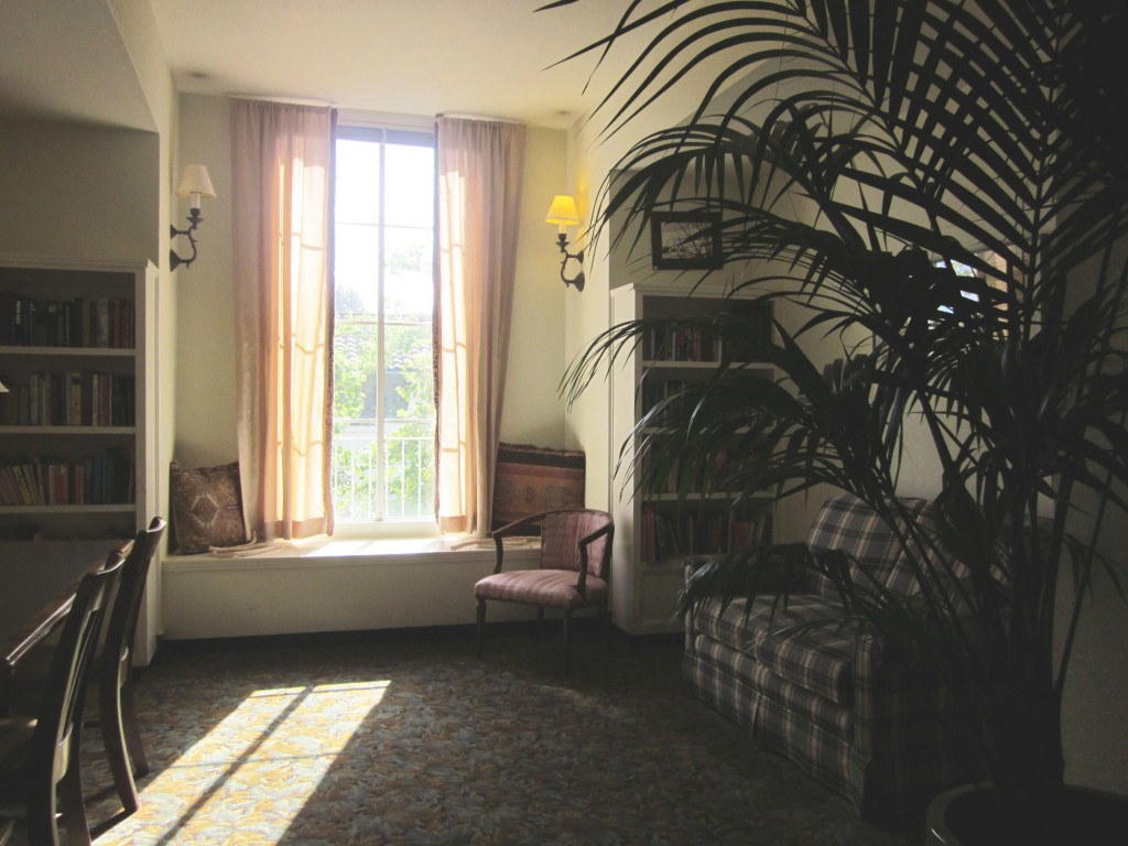 library-study-area-St-George
